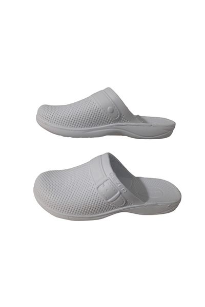 GEZER Ge0358-10 Ανδρικές παντόφλες μπάνιου με λευκές κουκκίδες.
