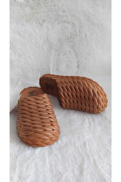 GEZER Non-Slip Plastic Comfortable and Lightweight Closed Wet Floor Slippers