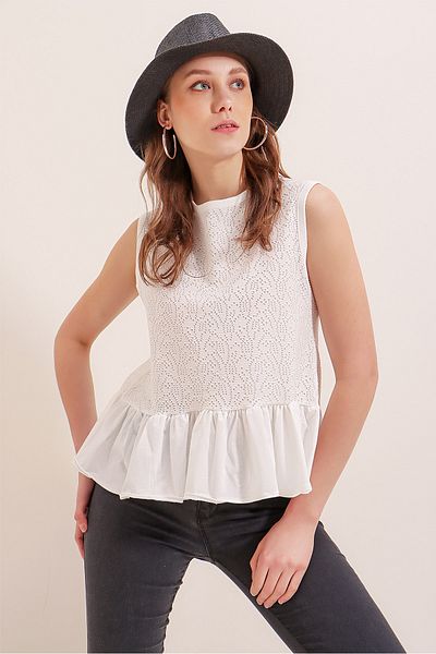 Pattaya Women's Ruffle Detailed Sleeveless Lace Blouse P21s201-2064
