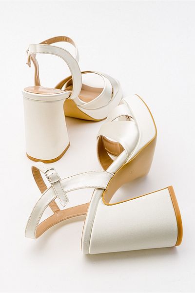 LuviShoes Lello Ecru Beige Satin Damen-Schuhe mit Absatz