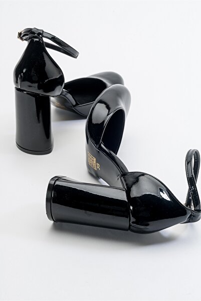 LuviShoes Oslo černé lakované dámské boty na podpatku