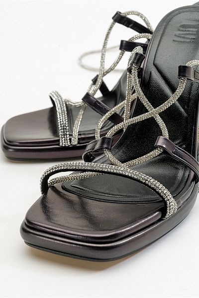 LuviShoes Mezzo Metallic Black Damen-Sandalen mit Absatz