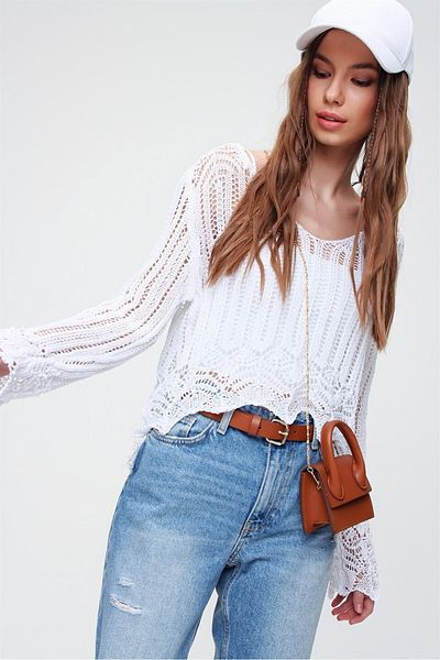 AQE FASHION Pulover de damă alb din tricotaj ajurat