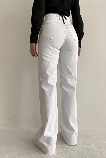 ByCukurovaFrango Bílé džínové kalhoty s vysokým pasem a širokými nohavicemi v pohodlném stylu