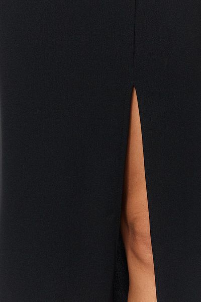 Trendyol Collection Schwarzer eleganter Maxirock aus Crêpe mit Schlitz und hoher Taille aus Stretch-Strick TWOSS23ET00351