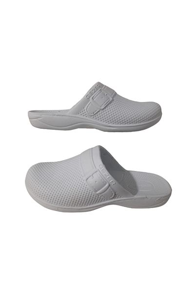 GEZER Ge0358-10 Ανδρικές παντόφλες μπάνιου με λευκές κουκκίδες.