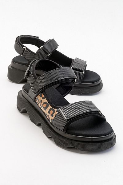 LuviShoes Sandale de damă cu modele negre Tedy