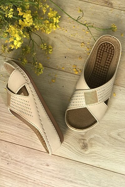 GEZER Masaj Tabanlı Çapraz Taş Detaylı Anne Terliği