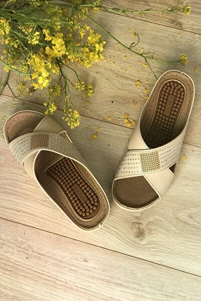 GEZER Masaj Tabanlı Çapraz Taş Detaylı Anne Terliği