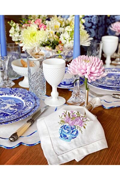 Tunesi Home Blue Blanc Vazo Işlemeli Servis Peçetesi