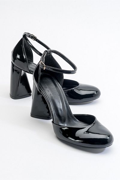 LuviShoes Pantofi cu toc Oslo din piele lacuita neagra