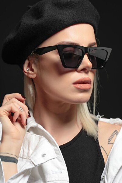 JULIANO 2-Piece Design Women's Sunglasses Set and Glasses Cleaning Set