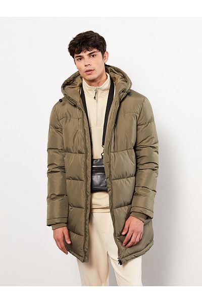 LC Waikiki Lange Pufferjacke für Herren mit Kapuze und bequemer Passform