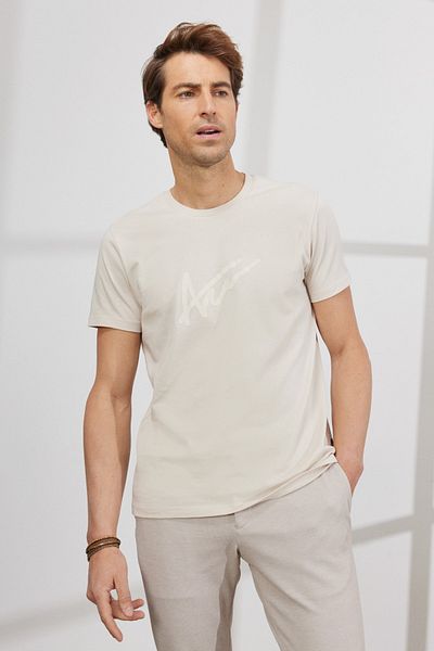 AC&Co / Altınyıldız Classics Pánské béžové Slim Fit tričko s úzkým střihem a výstřihem 100% bavlna s potiskem