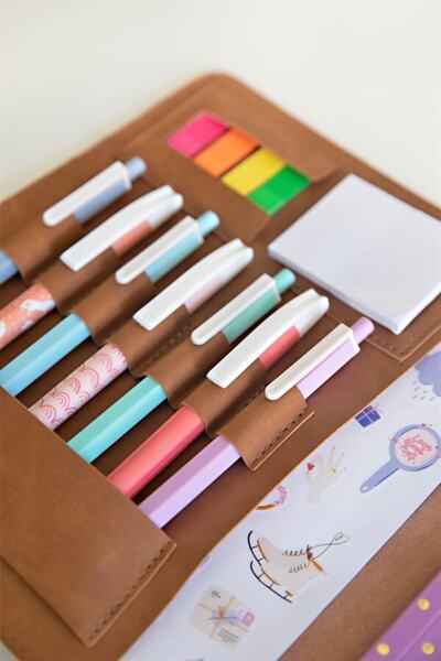 Le Color منظم دفتر ملاحظات مقاس 15x21، حقيبة آيباد مقاس 8.1 بوصة، بني