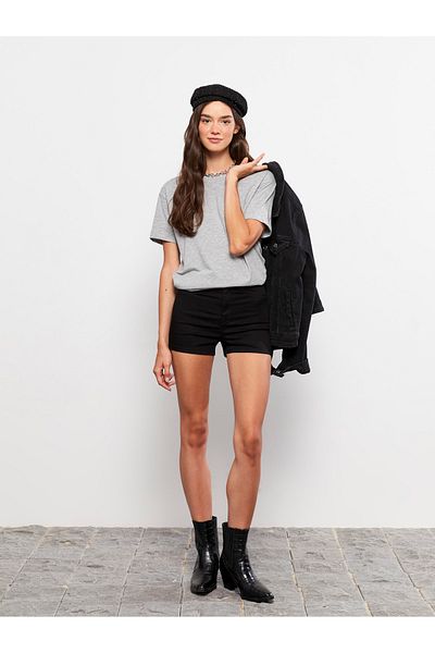 LC Waikiki Gerade geschnittene Jeansshorts für Damen im Standardschnitt