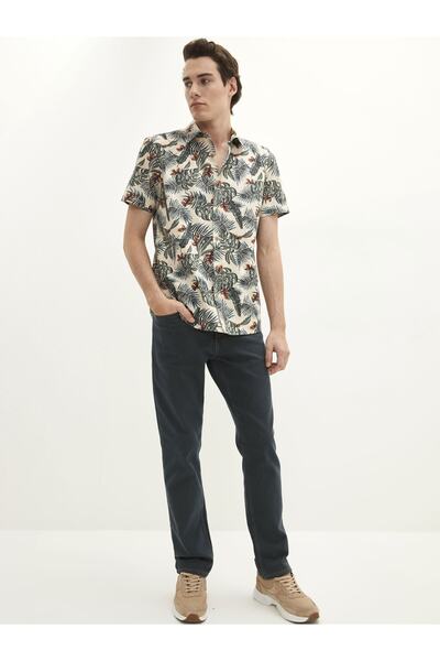 LC Waikiki Ανδρικό πουκάμισο με κοντό μανίκι με λεπτή εφαρμογή