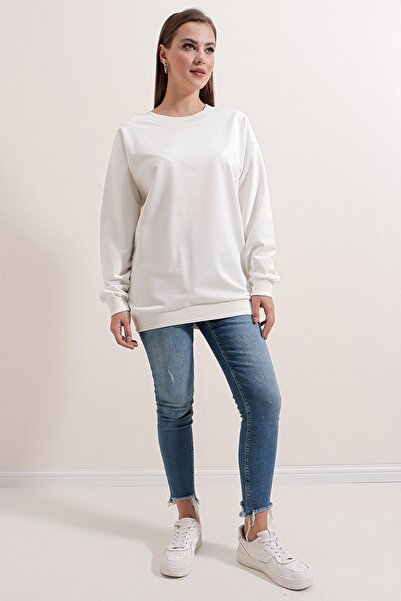 Pattaya Women's White Basic Long Sleeve Oversize Sweatshirt P20W-4420