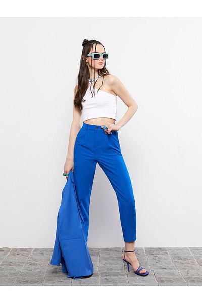 LC Waikiki Dámské tílko Halter Collar Plain Crop Cotton