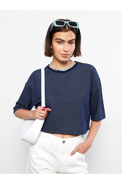 LC Waikiki Crew nyakú sima, rövid ujjú Crop női póló