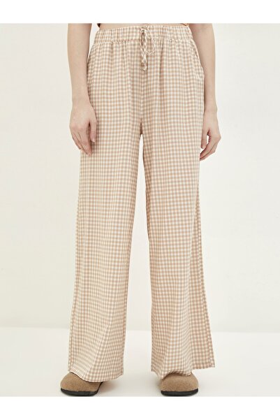 LC Waikiki Kockás Gabardine Fabric női pizsama alsó, elasztikus derékkal