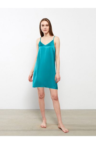 LC Waikiki Gerades Nachthemd aus Satin mit V-Ausschnitt für Damen