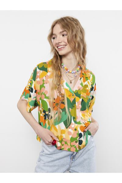 LC Waikiki Γυναικείο πουκάμισο βισκόζης με κοντό μανίκι με μοτίβο με κλείσιμο...