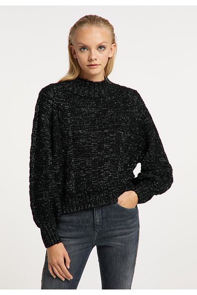 myMo ROCKS Strickpullover – Spitzendetail