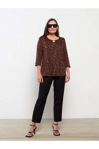 LC Waikiki Gemustertes Damen-T-Shirt mit Rundhalsausschnitt