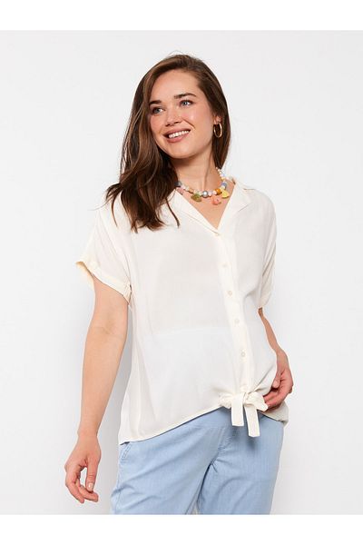 LC Waikiki Kurzärmliges Umstandsshirt aus Crinkle-Stoff mit Knopfverschluss vorne