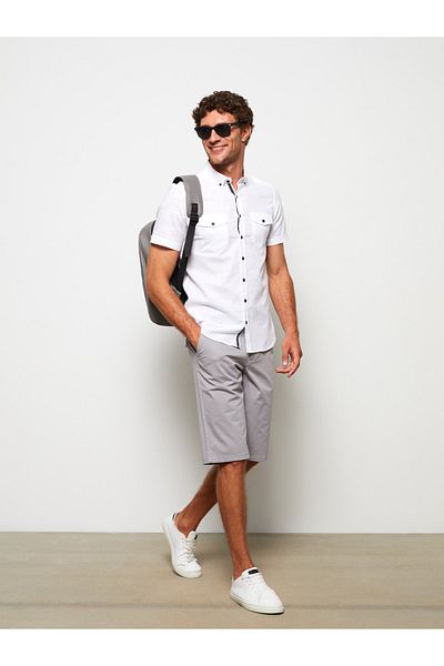 LC Waikiki Bequeme Gabardine-Bermudashorts für Herren