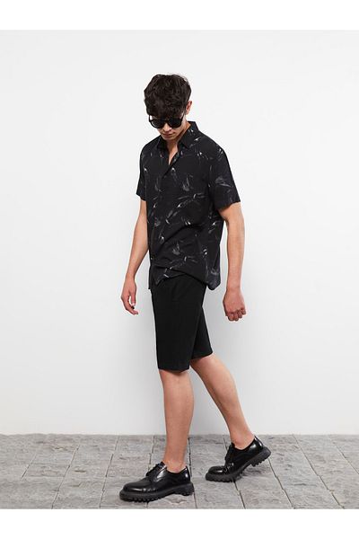 LC Waikiki Slim-Fit-Gabardine-Shorts für Herren