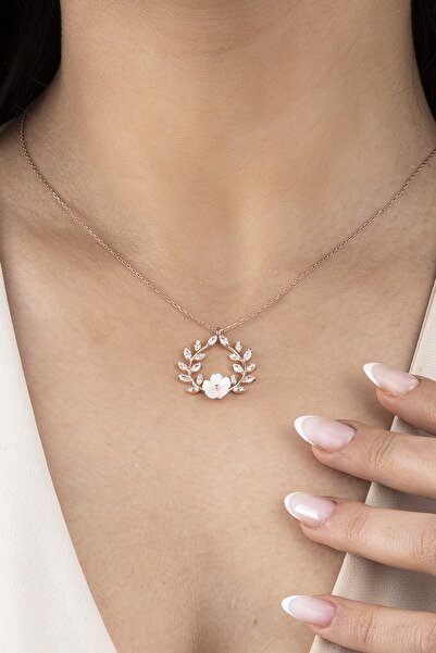 ESSARE 925 Ayar Gümüş Sarmaşık Manolya Çiçeği Kolye