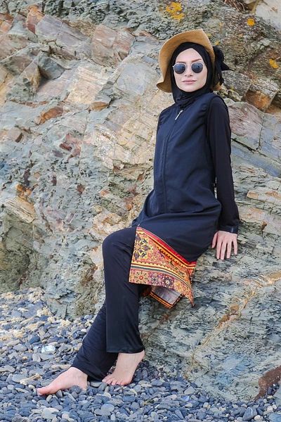 Marina 4-Pack Parachute Black Hem Patterned Zippered Fully Covered Hijab Swimsuit 1982