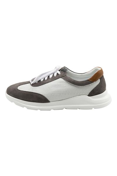 Mo Watley Low Top Sneakers