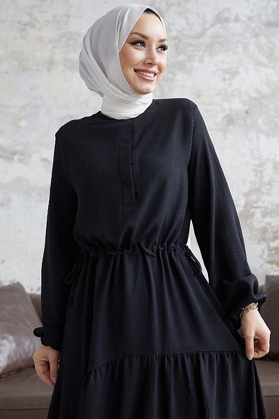 InStyle Merya Tunnelgürtel, weiches Ayrobin-Kleid – Schwarz