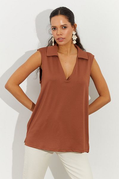 Cool & Sexy Γυναικεία μπλούζα Polo με λαιμόκοψη από αμύγδαλο LPP1219