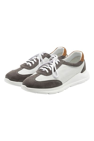 Mo Watley Low Top Sneakers