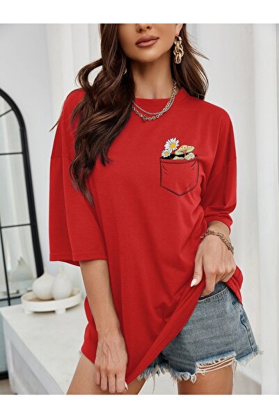 mercoledi Γυναικείο μπλουζάκι Salas Oversize με στάμπα τσέπης Boyfriend