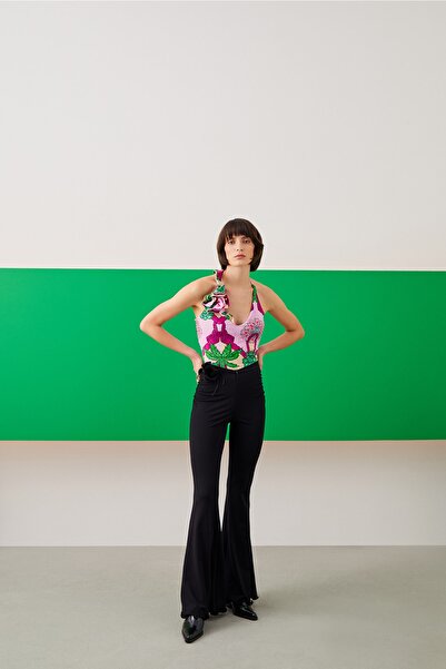 Jus De Pommes Siyah Yüksek Bel Ispanyol Paça Kadın Pantolon