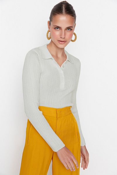 Trendyol Collection Sweater - Ecru - Slim fit