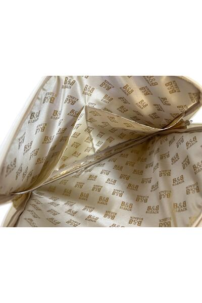 BBACK Κάλυμμα Laptop Faux Leather Εσωτερικές διαστάσεις: 27x37 cm Κρεμ Λευκό