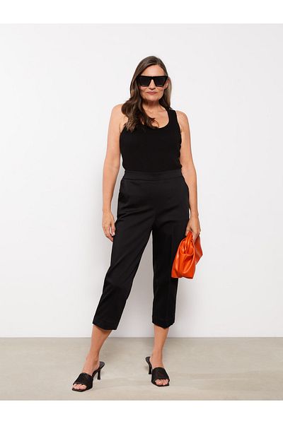 LC Waikiki Flache Caprihose für Damen mit elastischem Bund