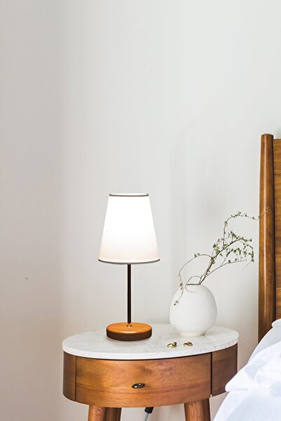 BY-LAMP Ahşap Tabanlı Beyaz Şapkalı Abajur Masa Lambası - Gold/bronz Gövde