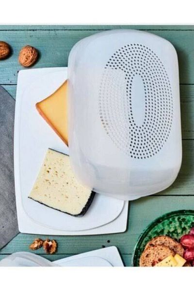 Tupperware Set of 2 Large and Small Cheese World