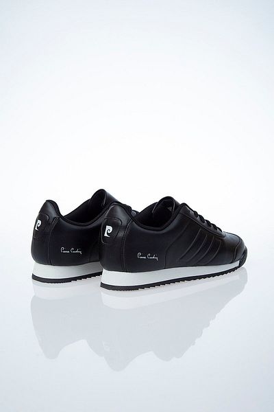 Pierre Cardin Adidași