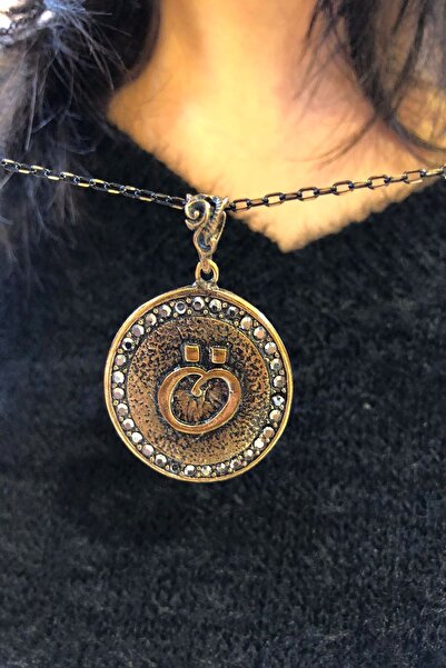 Ceso Accesories الموسم الجديد الهيماتيت حجر البرونز قلادة حرف المرأة "أو"