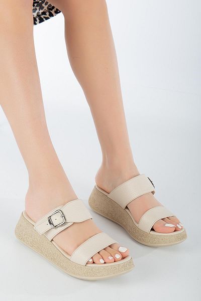 Munshoes Beige Women's Genuine Leather Slippers