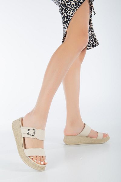 Munshoes Beige Women's Genuine Leather Slippers
