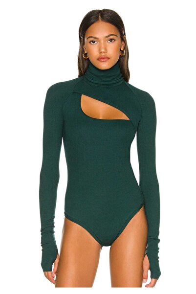 Zagrep جسم نسائي ذو ياقة مدورة باللون الأخضر الزمردي، جسم جيرسي حريري متشابك بالأصابع